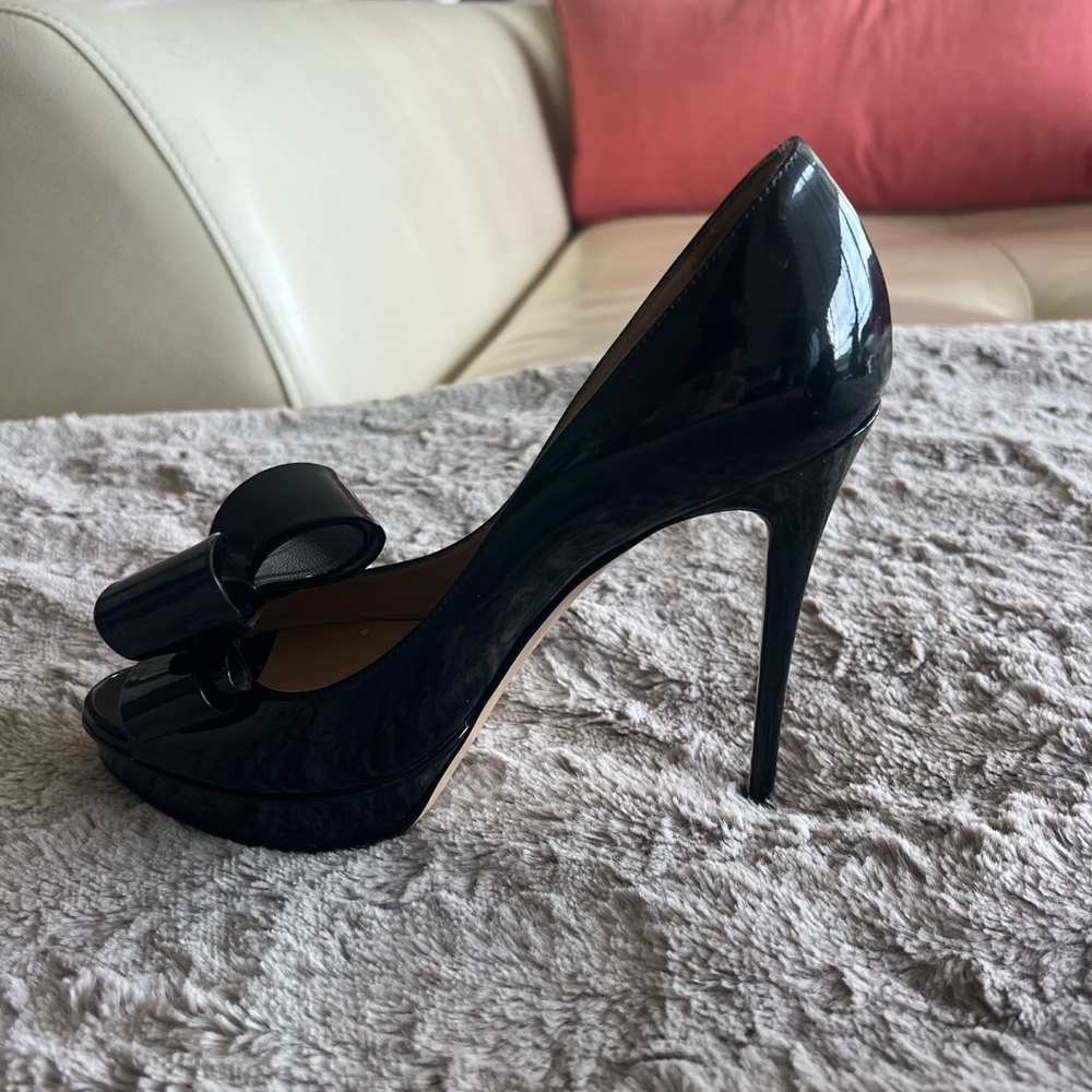 Valentino authentic patent leather bow stiletto heels